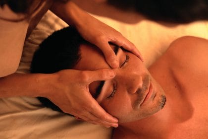 Des rides en moins grâce au massage quotidien