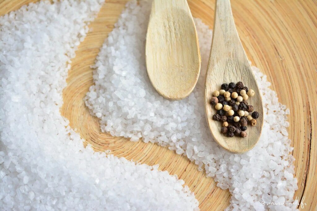 Les bienfaits du sel dans votre shampooing pour des cheveux en pleine santé