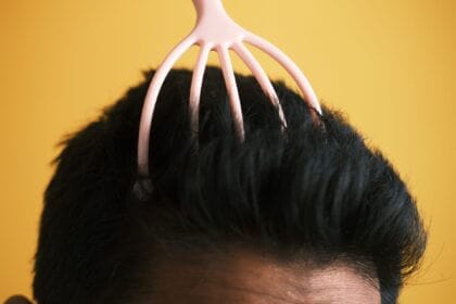 Comment le massage capillaire peut augmenter l'épaisseur des cheveux